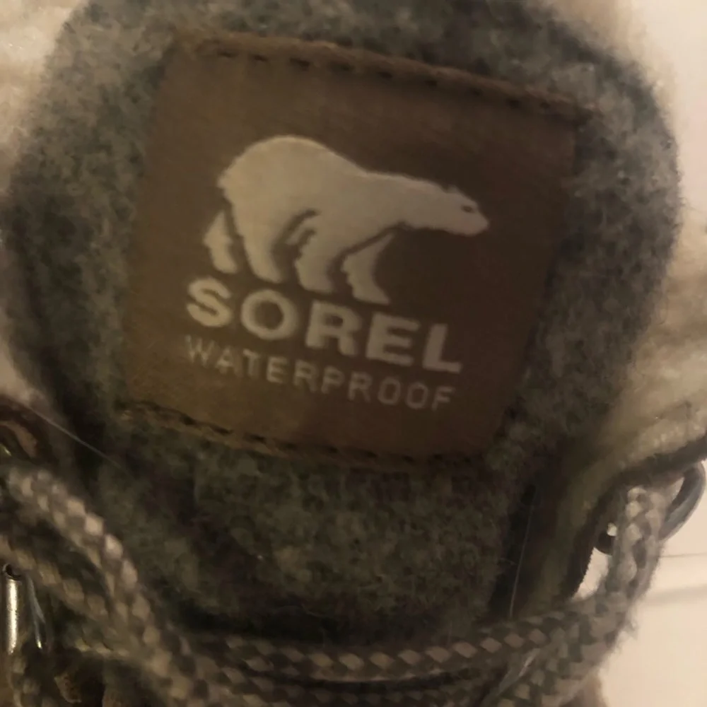 SOREL Kids Out 'N About Conquest Waterproof  Winter Bootie Tan Big Kid Size 4